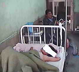 Kumar Rai's Krankenzimmer (drei Betten).